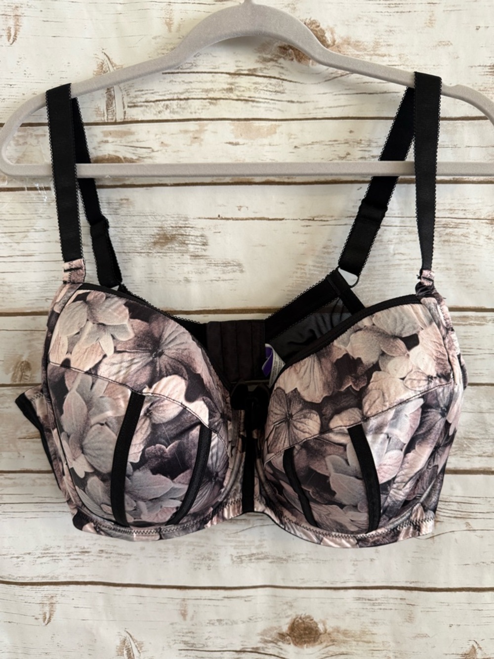 Parfait Black And Gray Floral Print Bra Size 42DDD